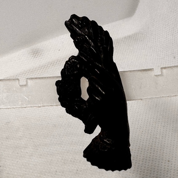 Antique Brooch Mourning victorian gutta percha love token - Picture 2 of 16